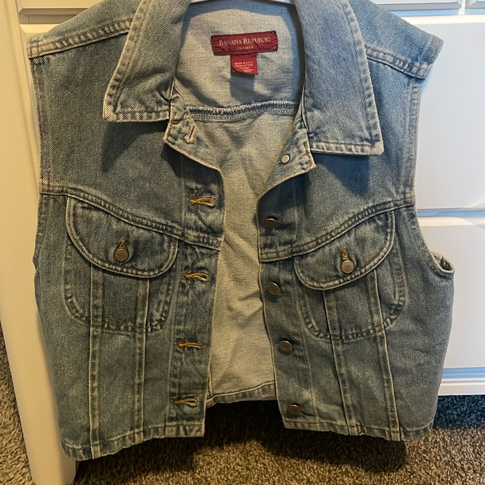 Banana Republic Denim Vest, Size medium